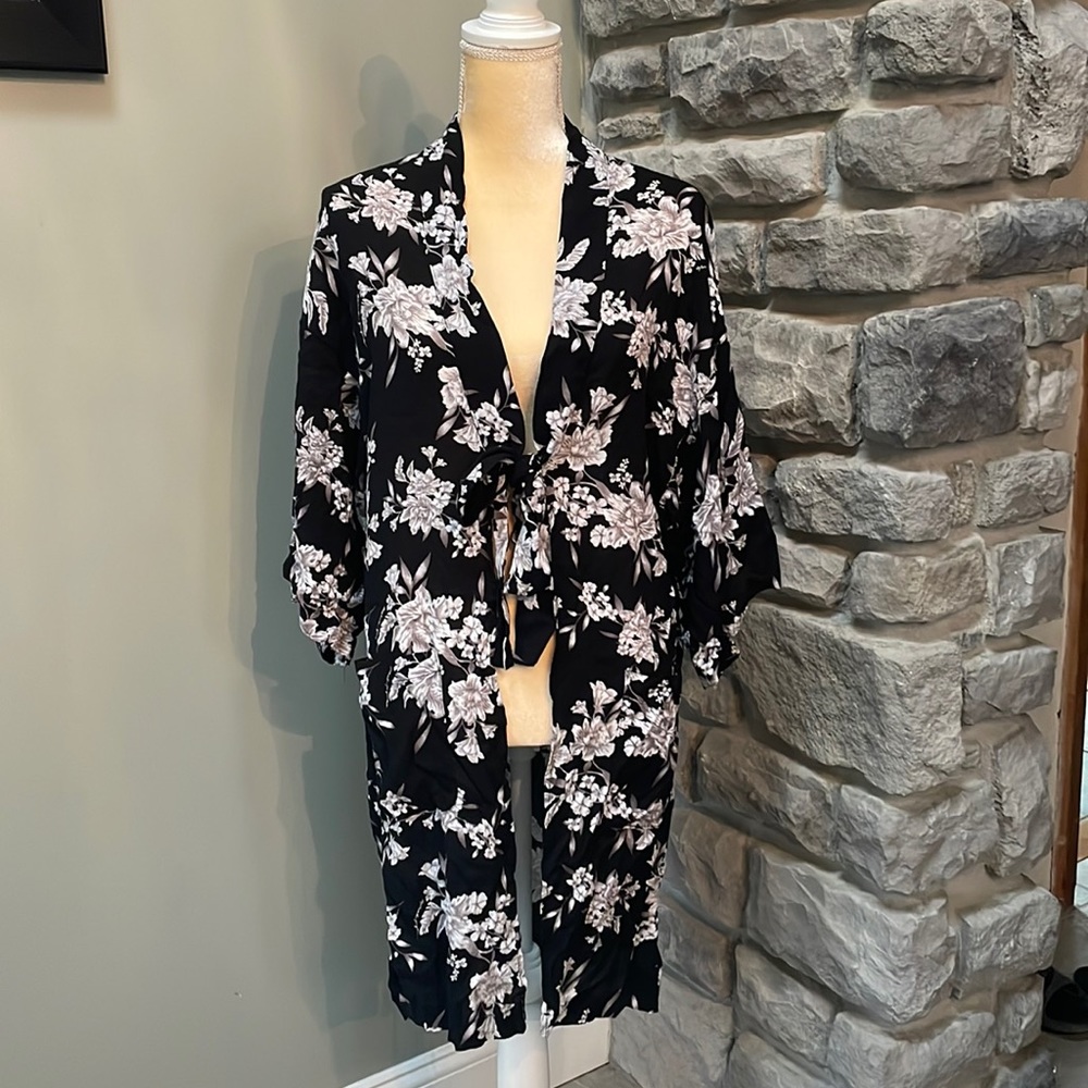 Spiritual Gangster floral kimono, NWOT